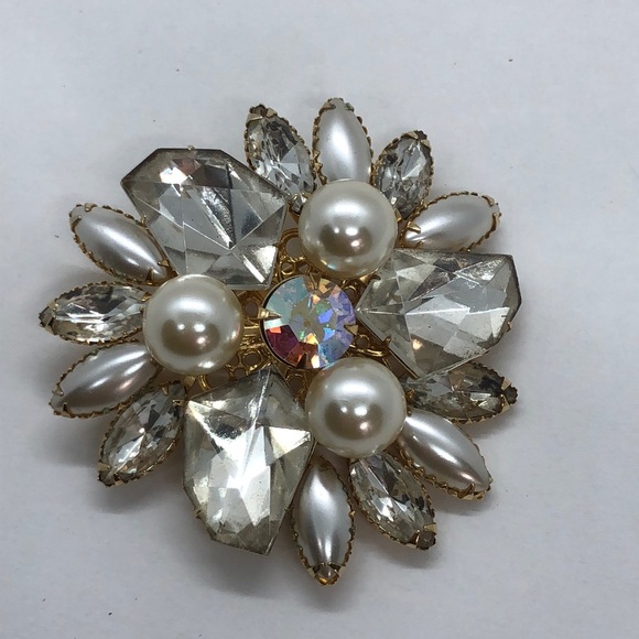 Judy Lee VTG Rhinestones Floral Brooch Pin